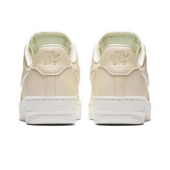 Nike | Women’s Pale Ivory Jelly Jewel Air Force 1 lace up sneaker, size 8.5 - Picture 3 of 16